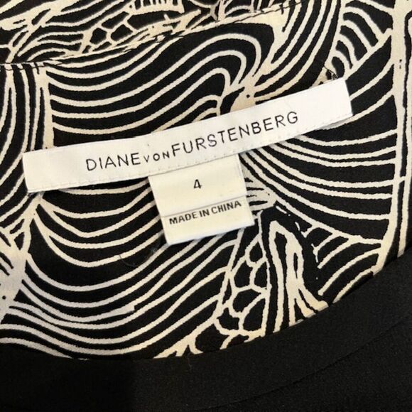 Diane von Furstenberg Silk Colorblock Blouse Black w/ Print Sleeves Back Size 4 - Picture 4 of 12